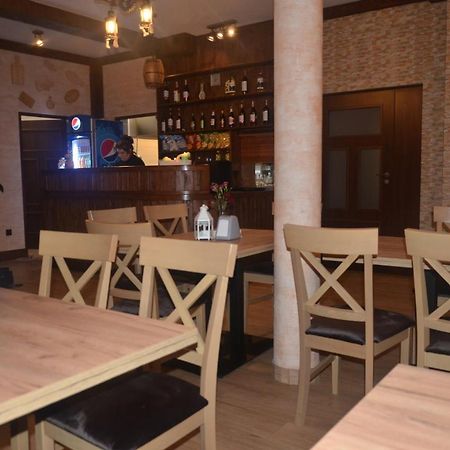 Noclegi Avoca Pyrzowice Exterior foto
