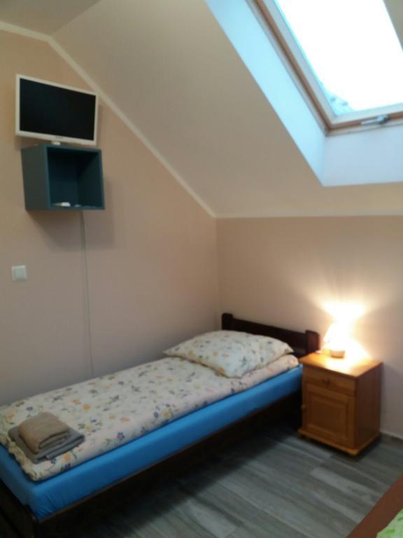 Noclegi Avoca Pyrzowice Exterior foto